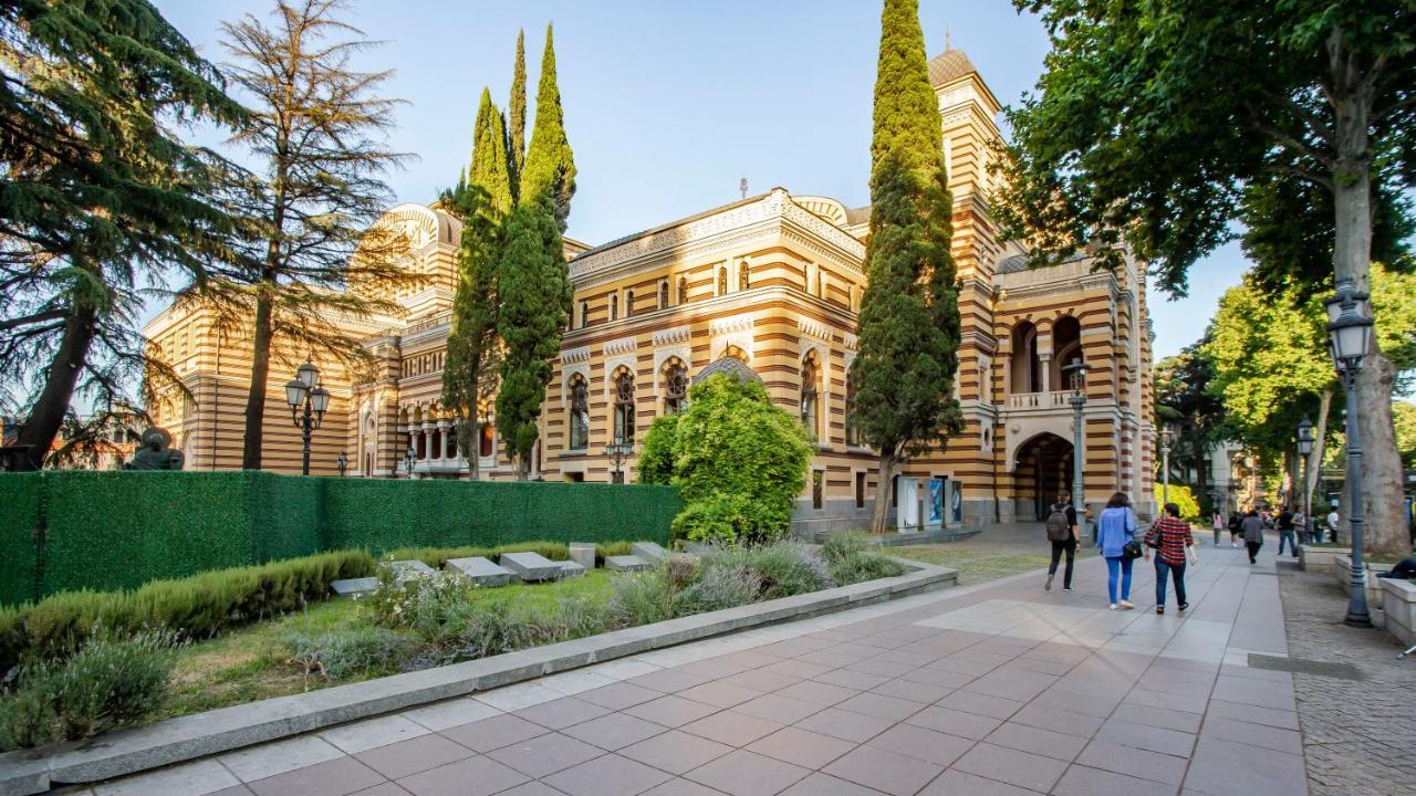 Near The Opera Apartment Tbilisi Exterior foto