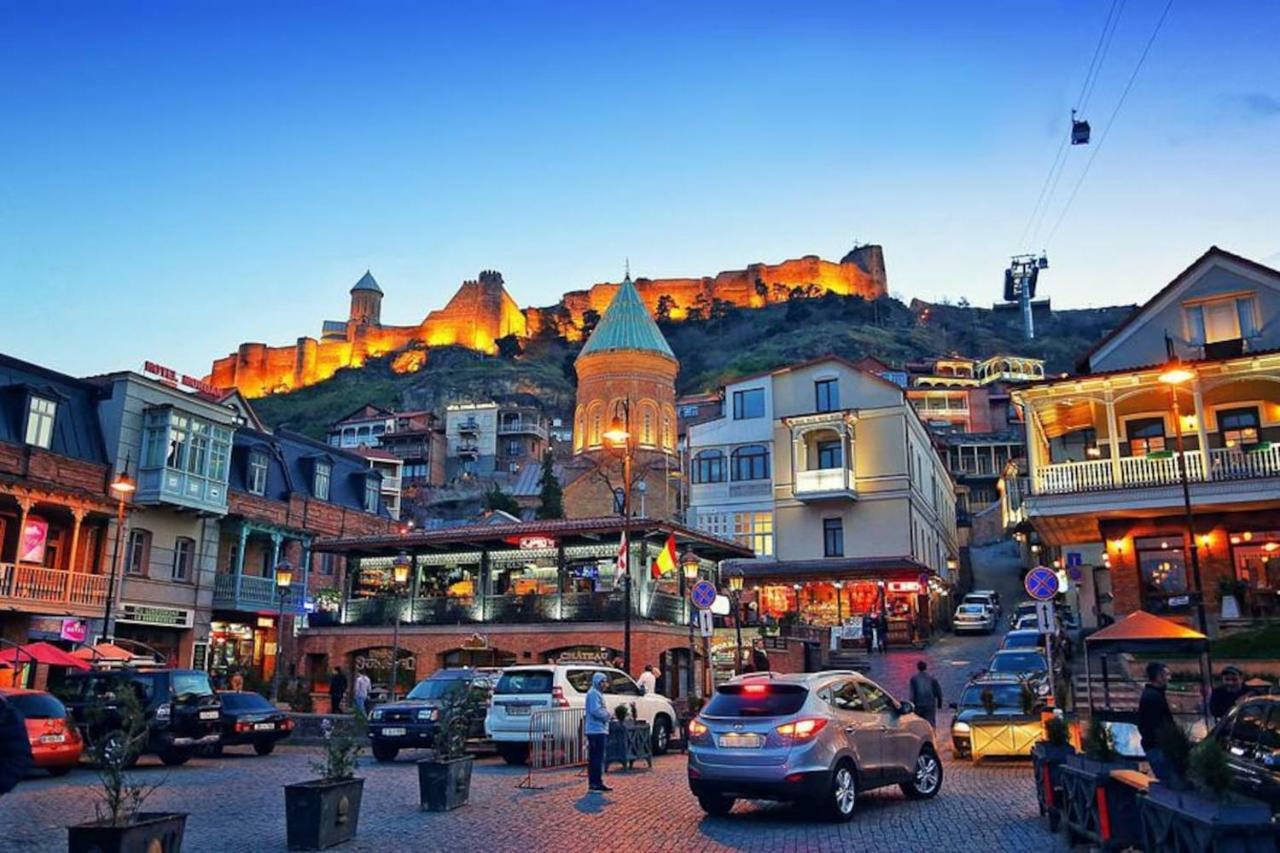 Near The Opera Apartment Tbilisi Exterior foto